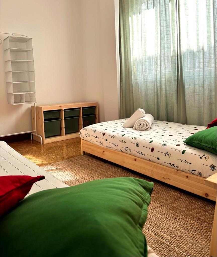 Apartamento Soleado Para 8 Personas En Santona Exterior photo